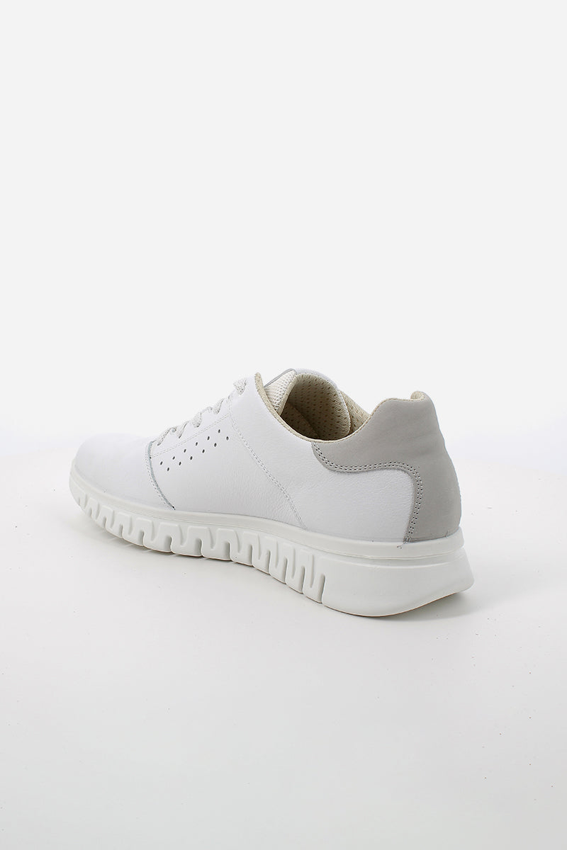 Klassische Sneaker