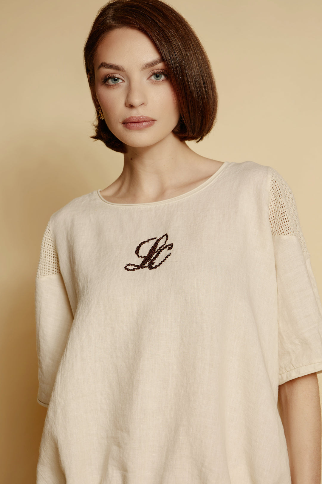 Linen Blouse “Naturé” with Monogram