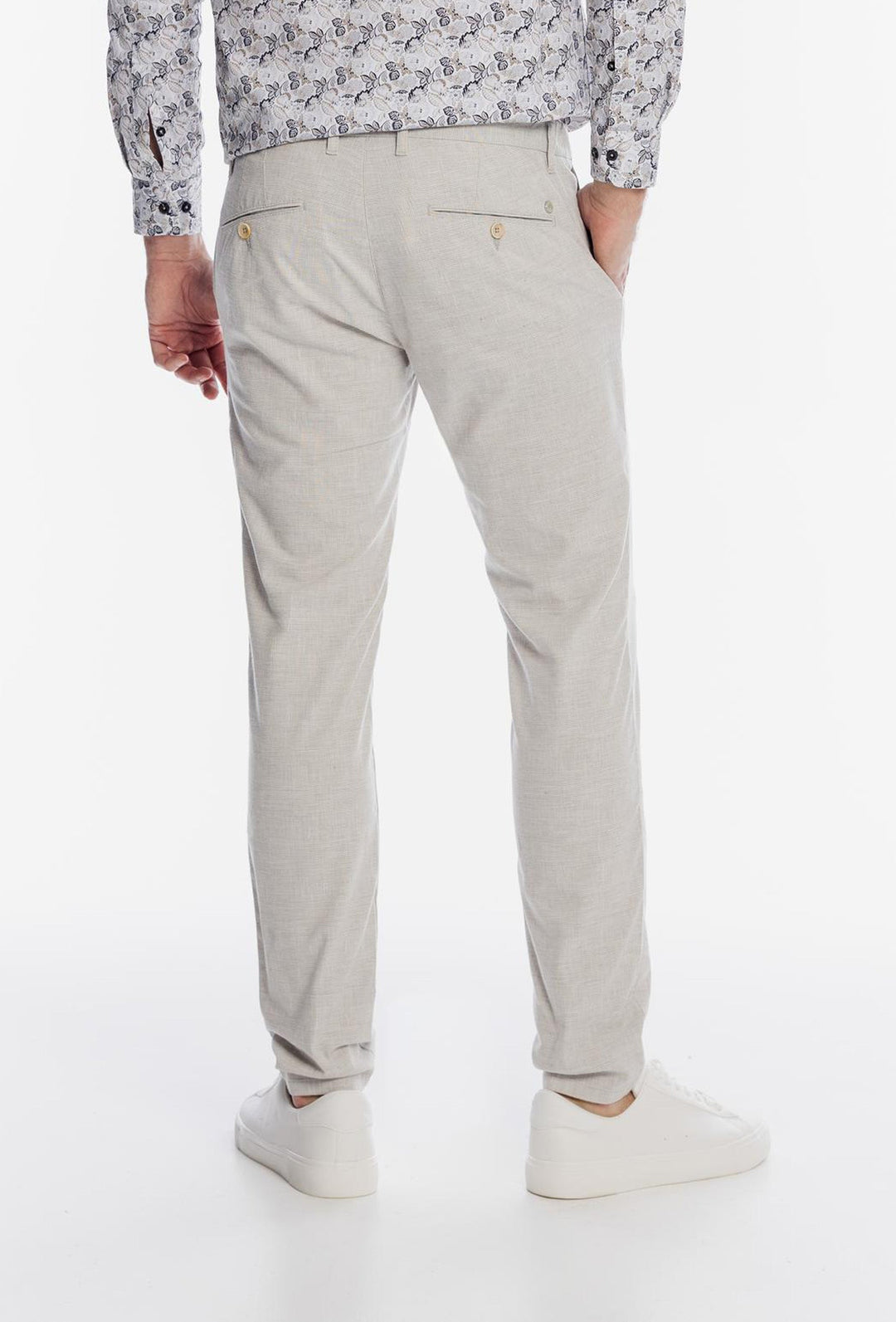 Alberto Men's Light Grey Trousers in Fine Check