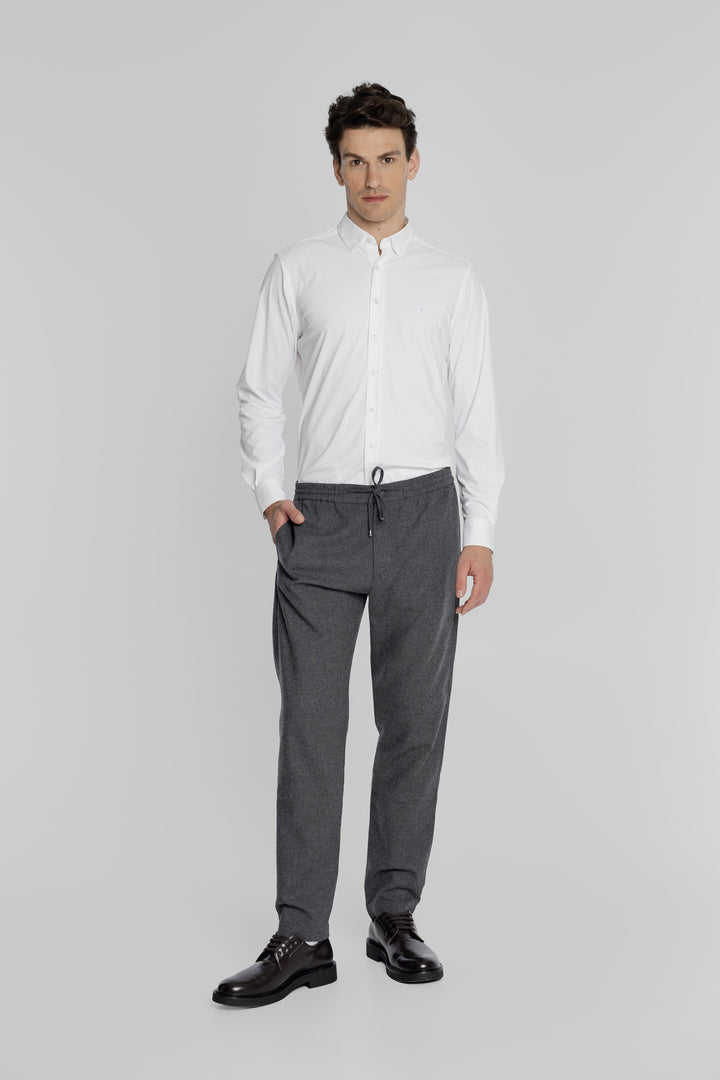 Modern Fit gładka biała koszula z haftem