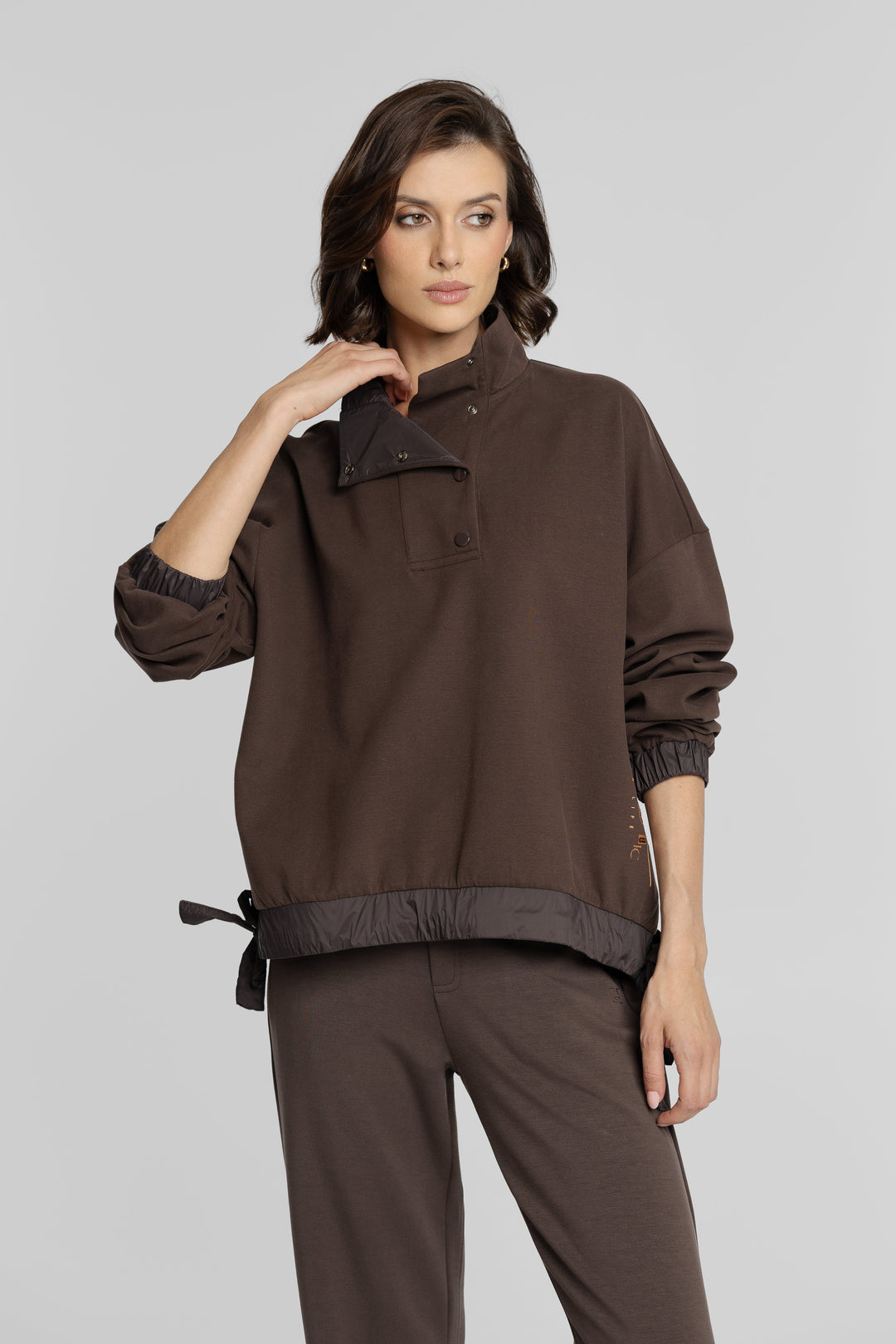 Campione Braunes Set mit Stehkragen-Sweatshirt und Hose