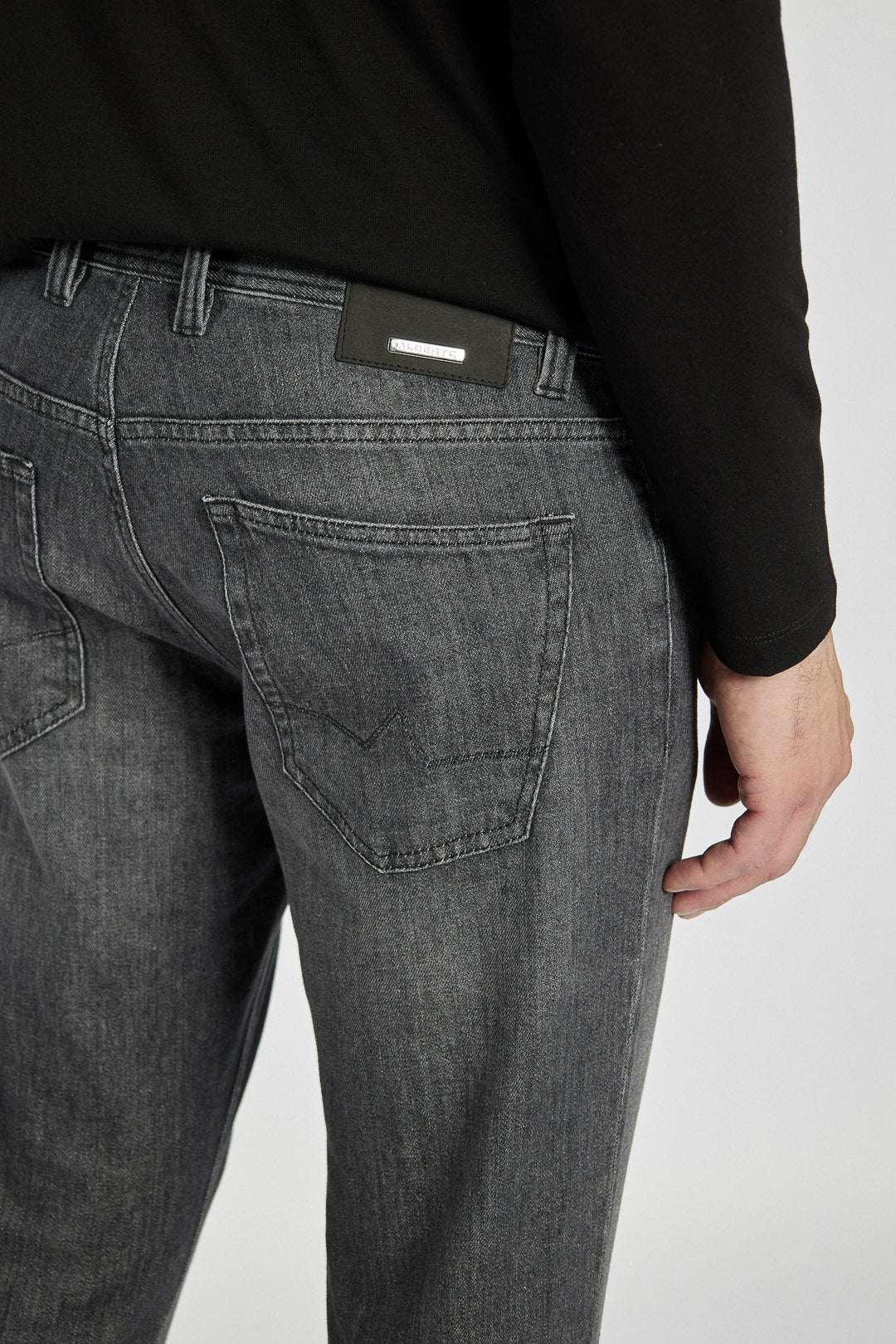 Men's Grey Straight-Leg Jeans