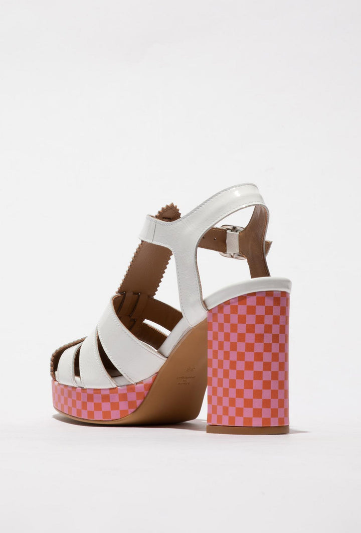 Weiße Sandalen auf buntem Blockabsatz FLY LONDON
