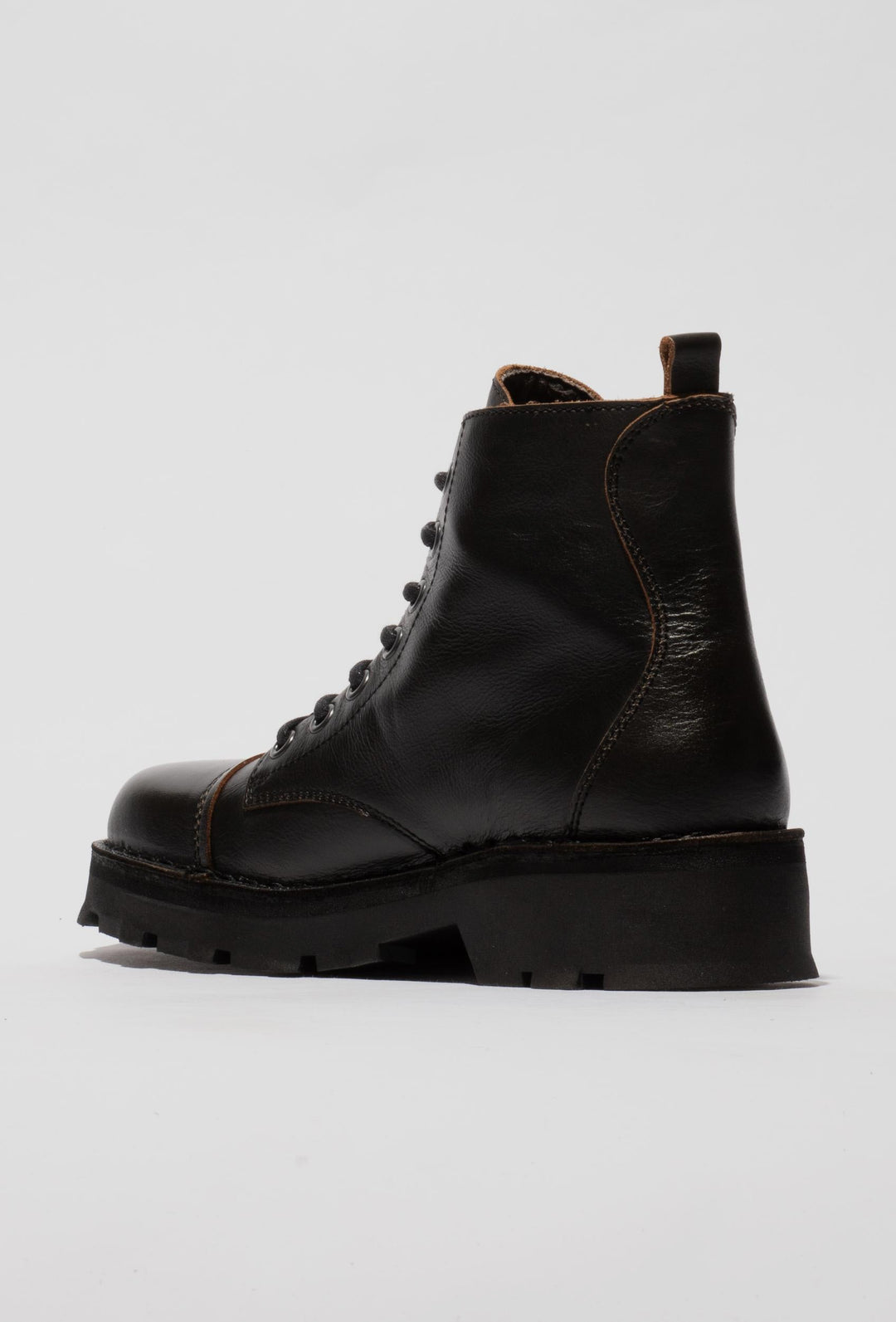 Braune Schnürstiefeletten aus Leder