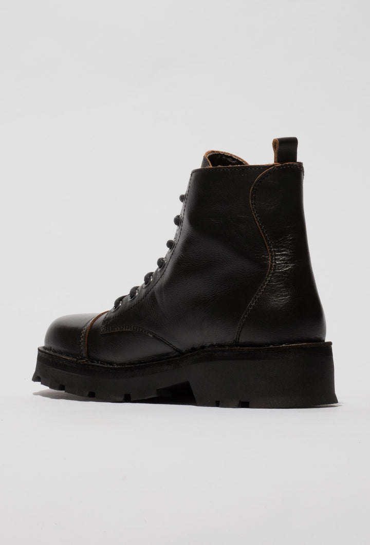 Braune Schnürstiefeletten aus Leder
